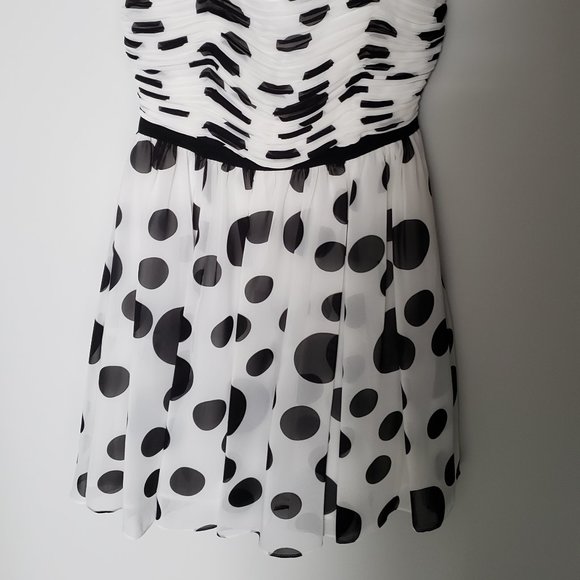 Strapless Polka Dot Guess - Picture 6 of 7